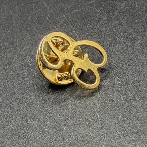 Vintage Gold Tone Metal Monogram Lapel Pin Brooch, Jewelry - Picture 10 of 10